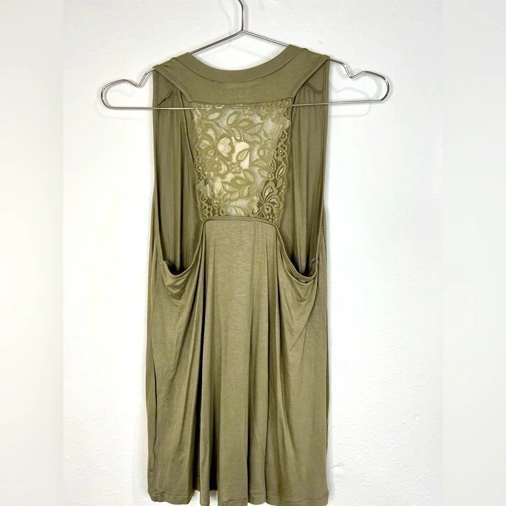 🆕 London Rose Olive Green Tank with Lace Accent - Picture 7 of 10